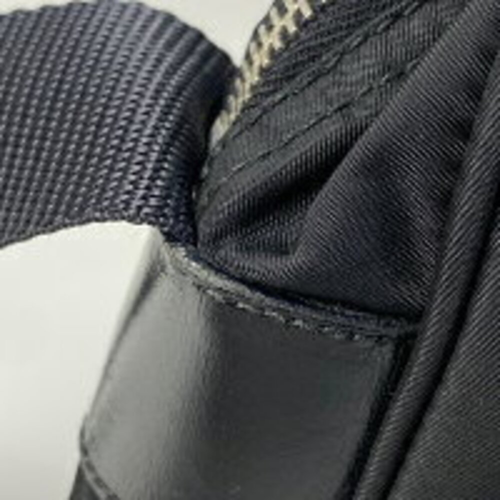 Prada logo plate Crossbody Bag black - Picture 4 of 6